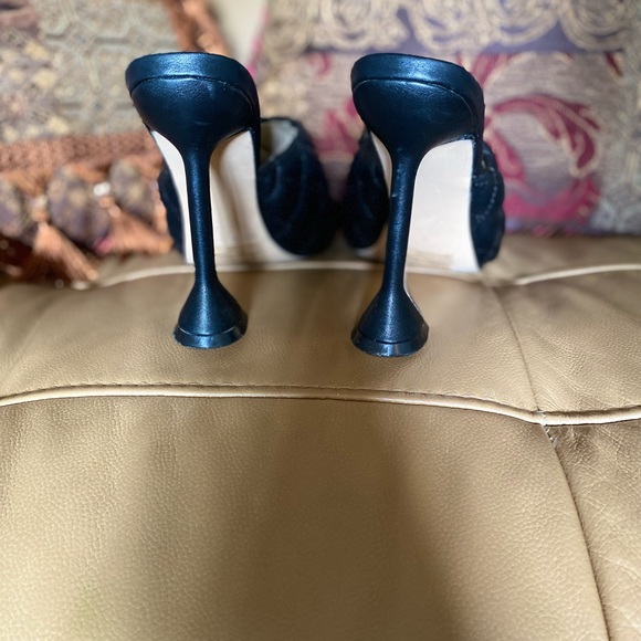 Shoes - Picture 2 of 3